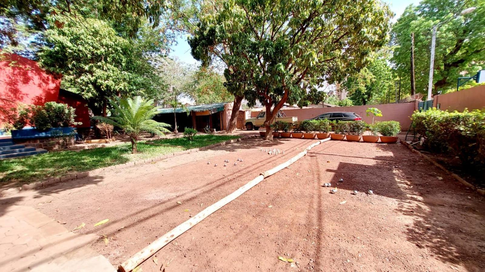 Hotel Les Palmiers Ouagadougou Exterior foto